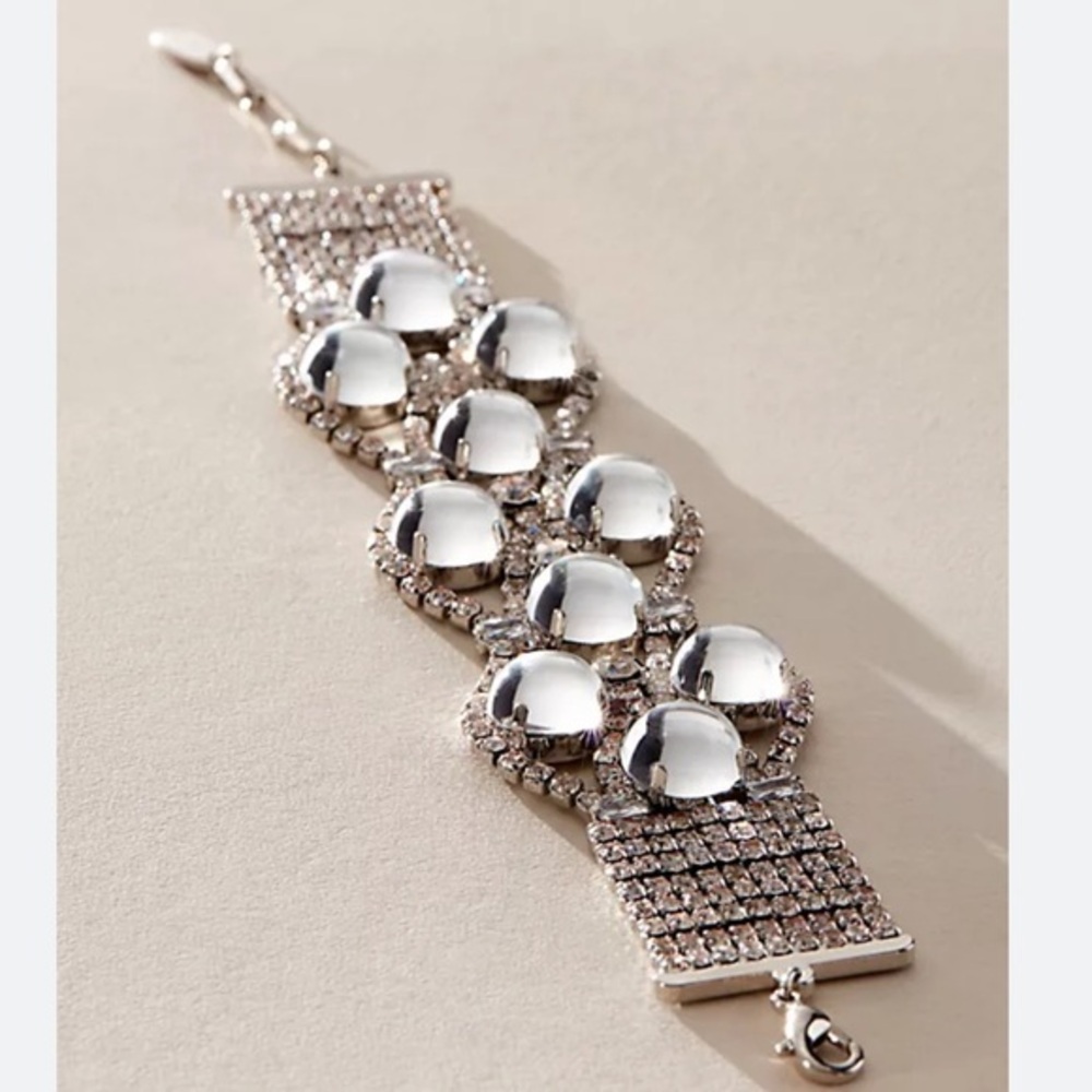 FREE PEOPLE brand nwt crystal bracelet
